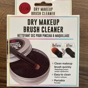 J.Cat Beauty Dry Makeup Brush Cleaner